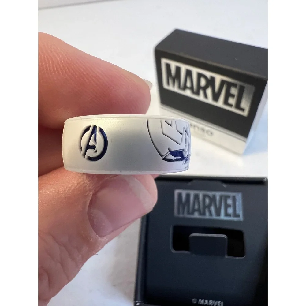 Enso Rings Marvel Avengers Captain America White Blue Silicone Ring Size 7 Box